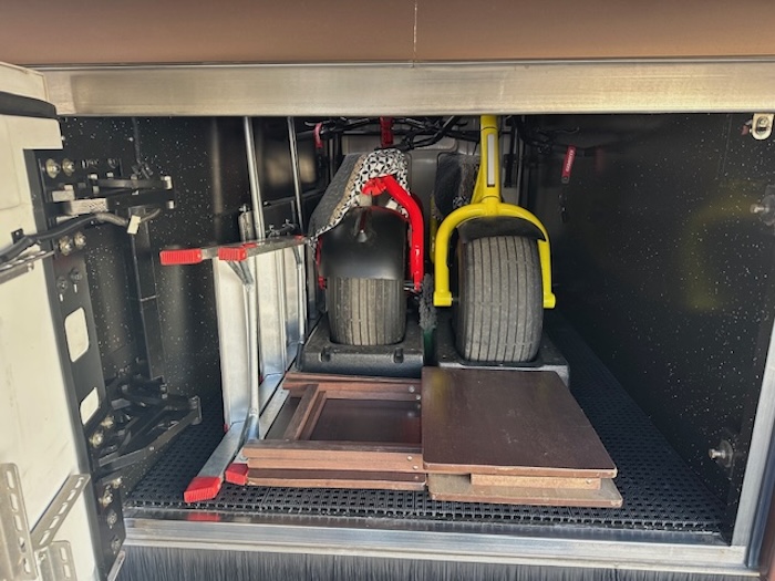 2007 Prevost Featherlite H3-45 For Sale