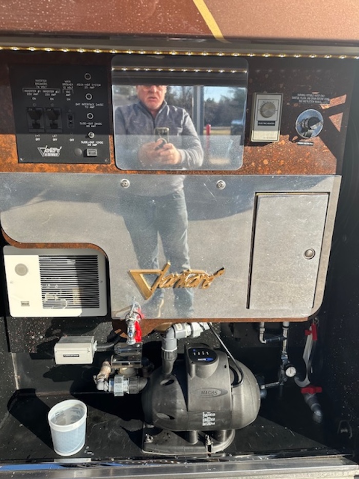 2007 Prevost Featherlite H3-45 For Sale