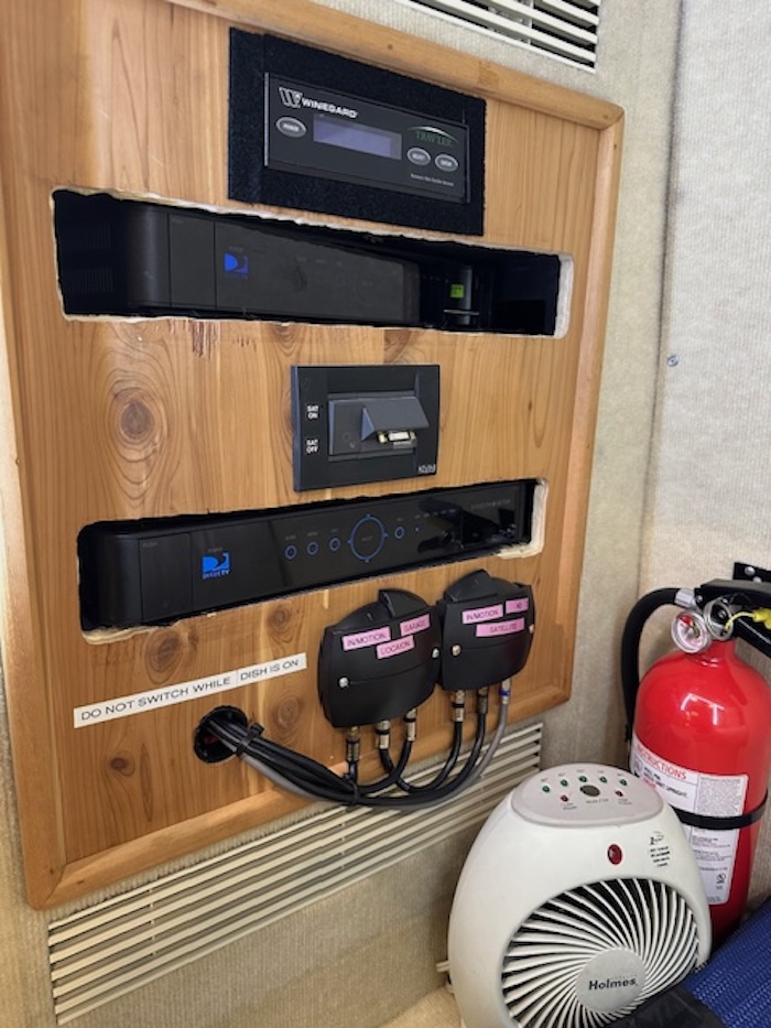 2007 Prevost Featherlite H3-45 For Sale