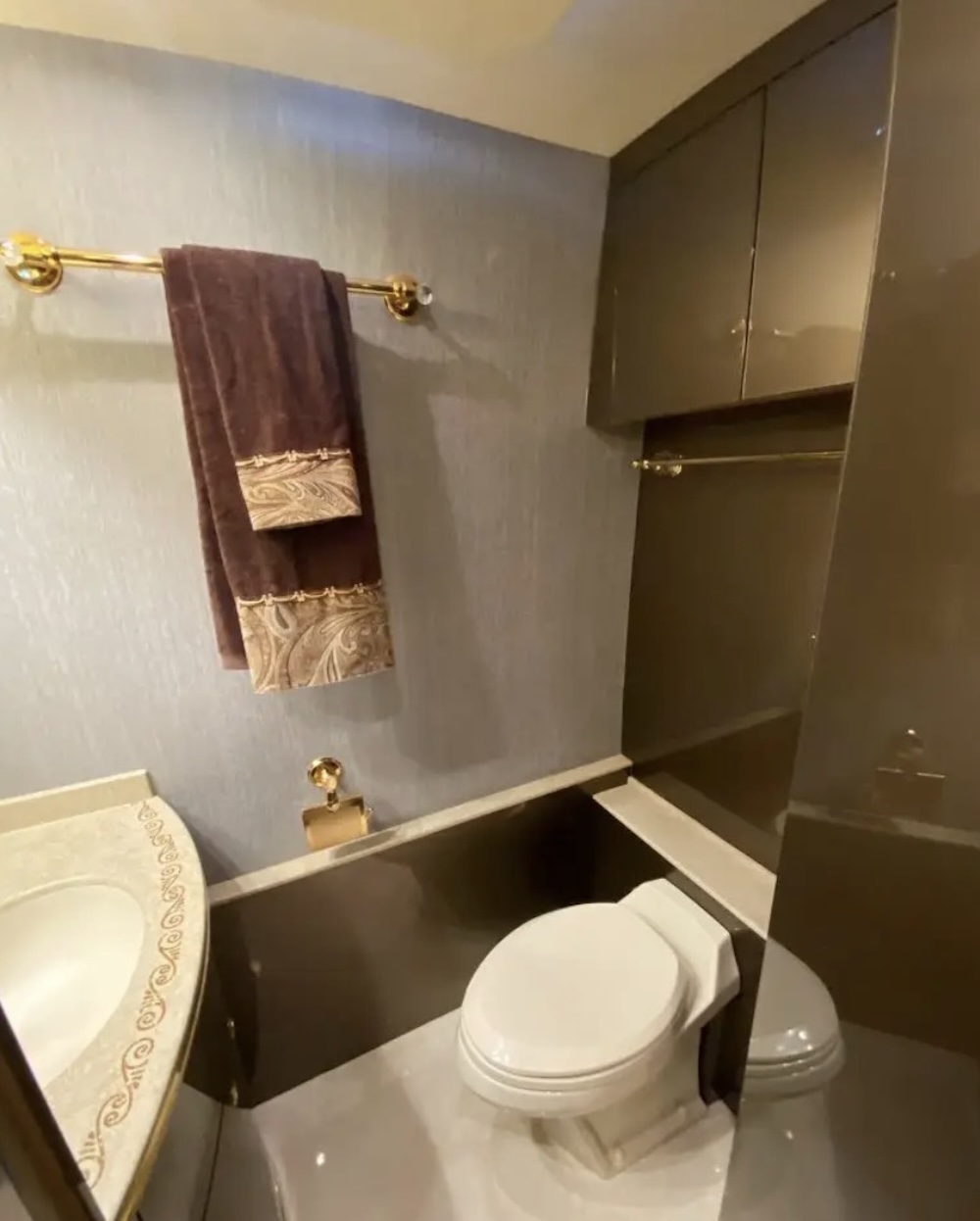 2007 Prevost Featherlite H3-45 For Sale