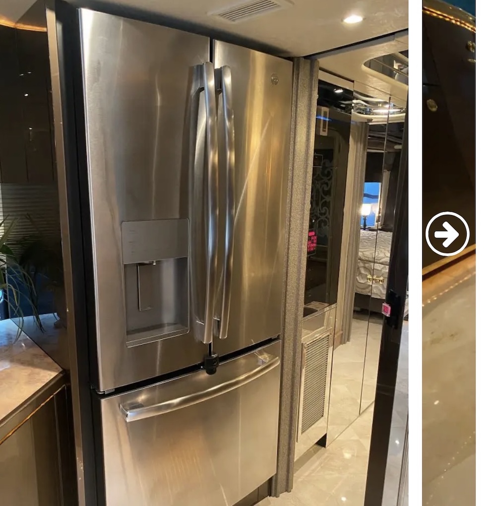 2007 Prevost Featherlite H3-45 For Sale