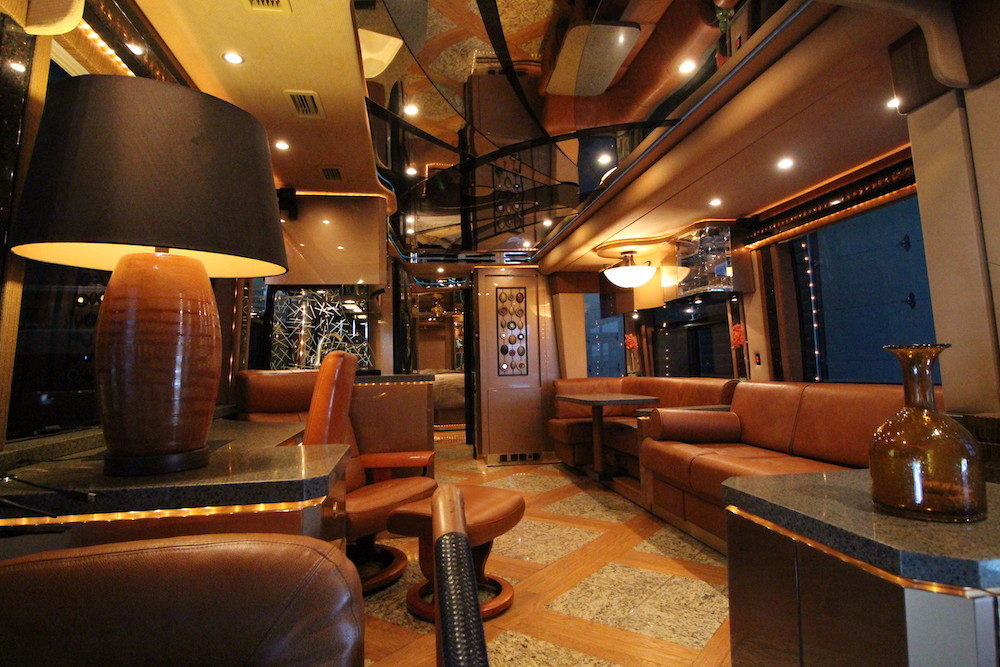 2007 Prevost Featherlite H3-45 For Sale