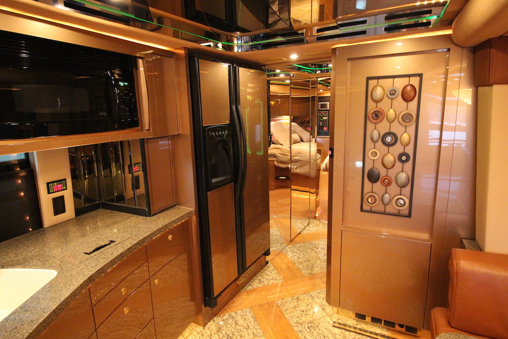 2007 Prevost Featherlite H3-45 For Sale