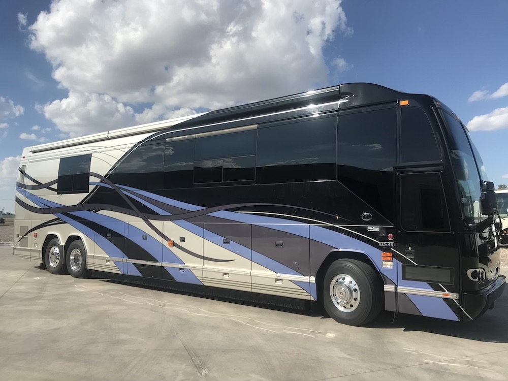 2007 Prevost Featherlite H3-45 For Sale