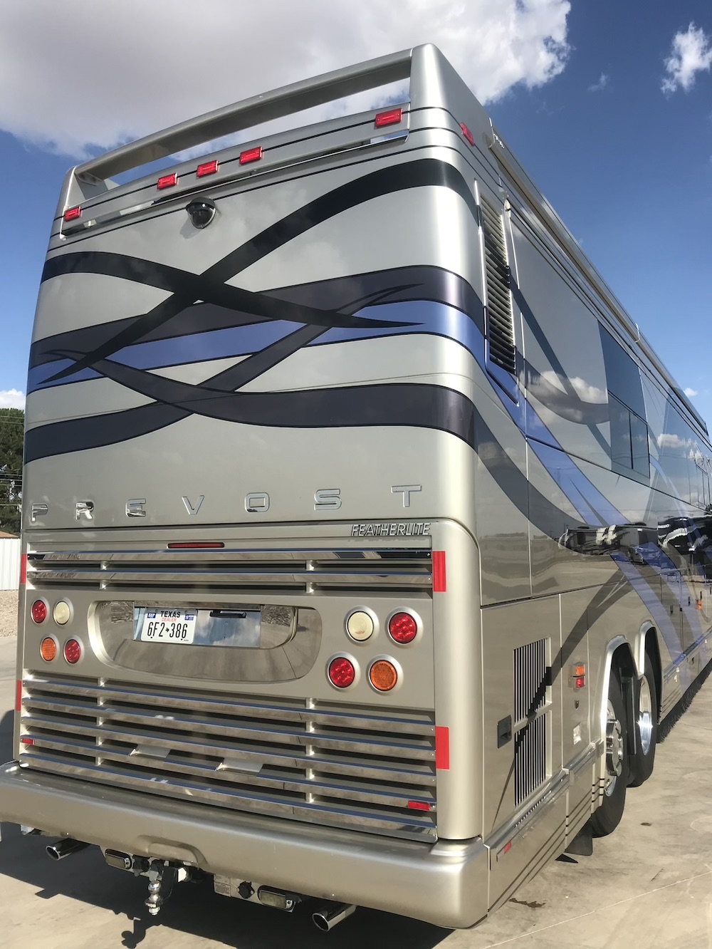 2007 Prevost Featherlite H3-45 For Sale