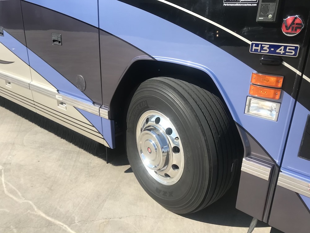 2007 Prevost Featherlite H3-45 For Sale