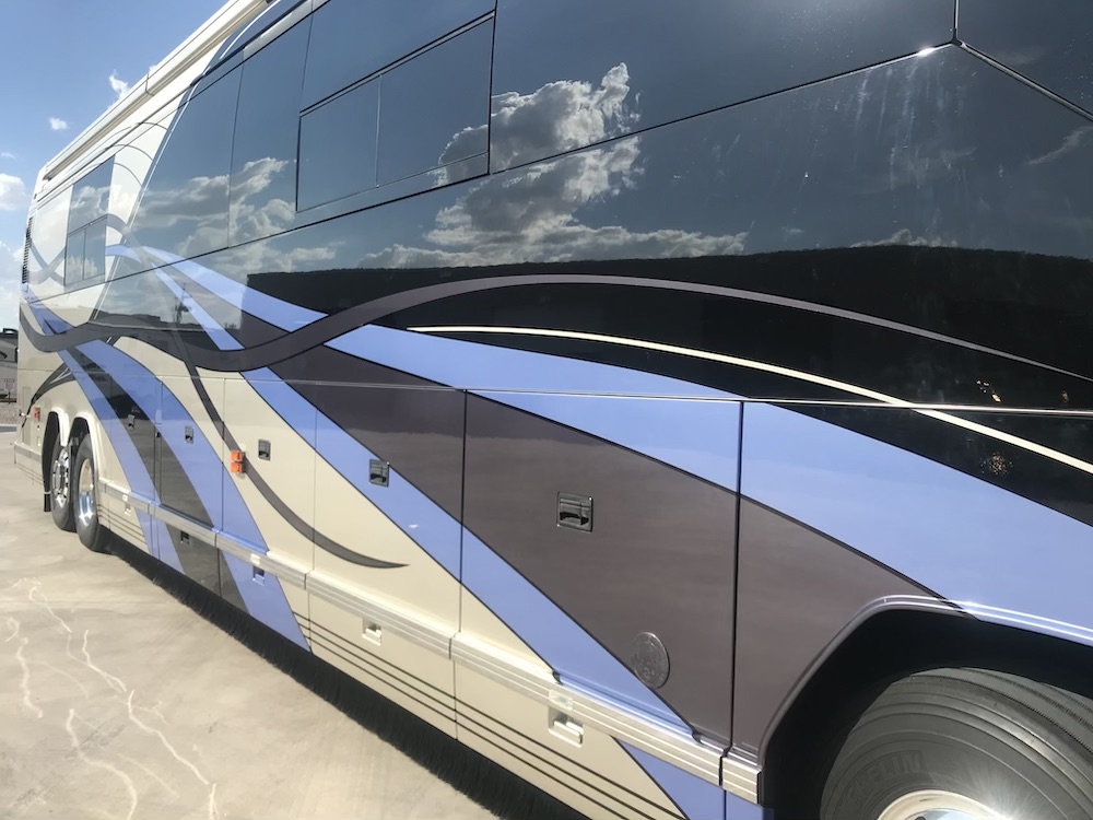 2007 Prevost Featherlite H3-45 For Sale