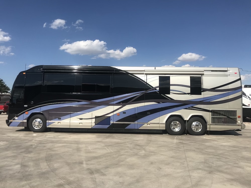 2007 Prevost Featherlite H3-45 For Sale