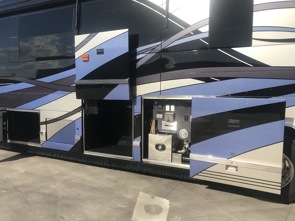 2007 Prevost Featherlite H3-45 For Sale