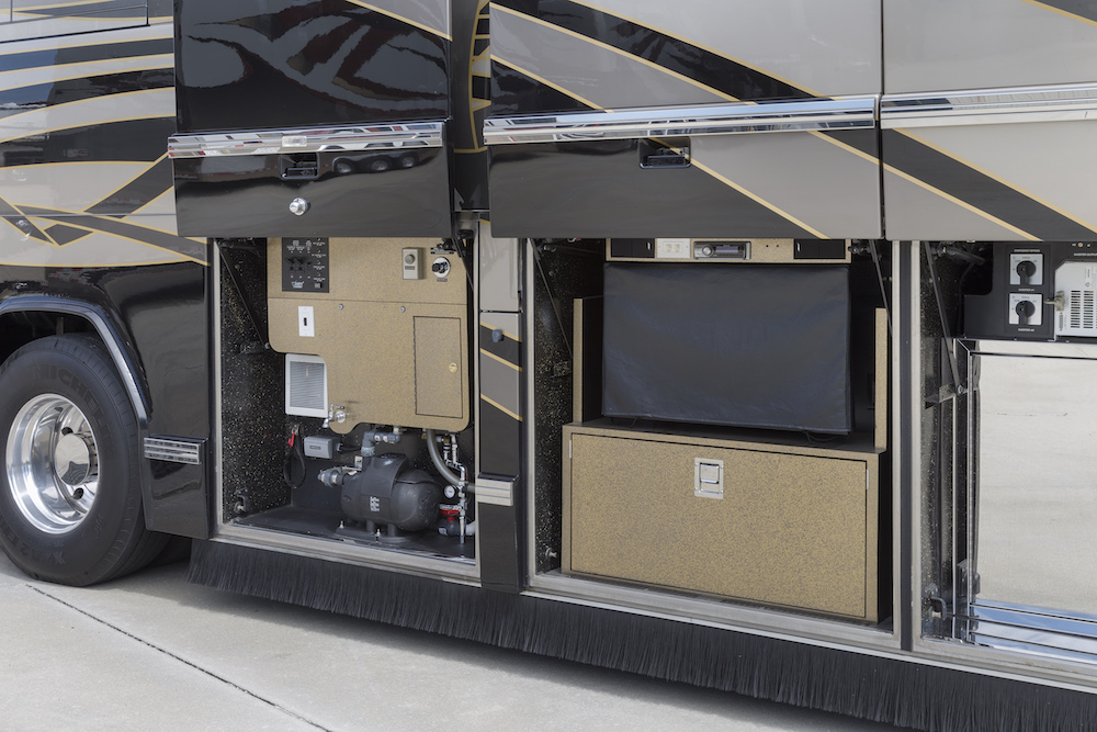 2007 Prevost Featherlite H3-45 For Sale