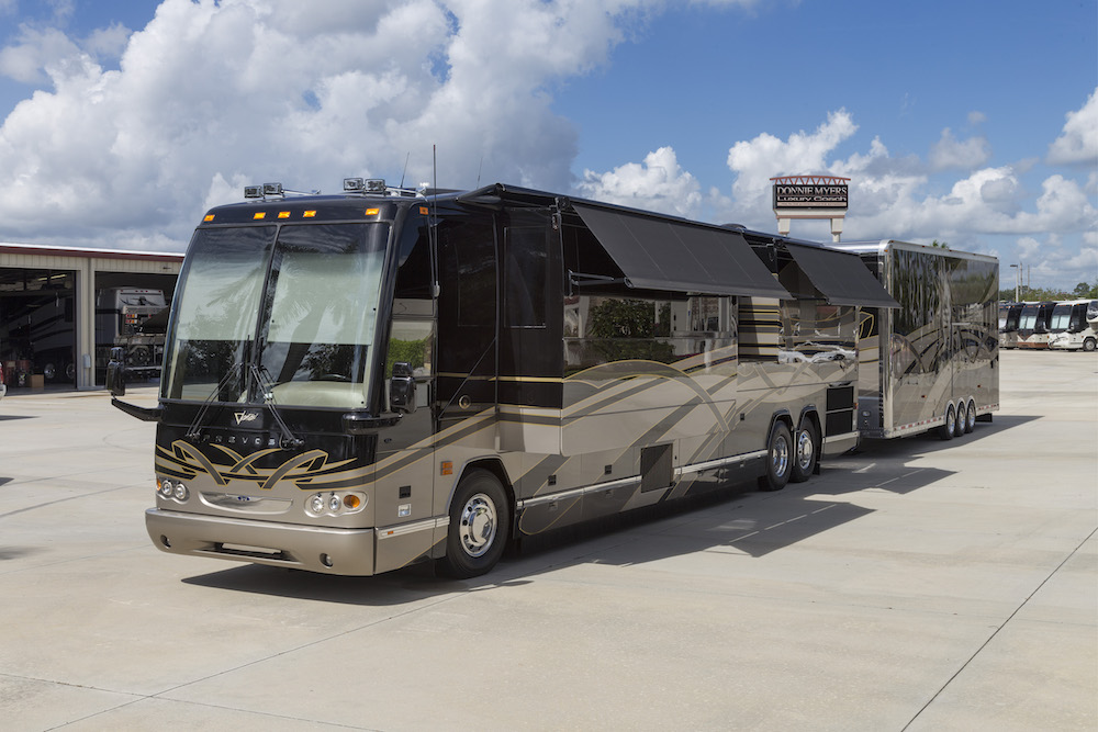 2007 Prevost Featherlite H3-45 For Sale