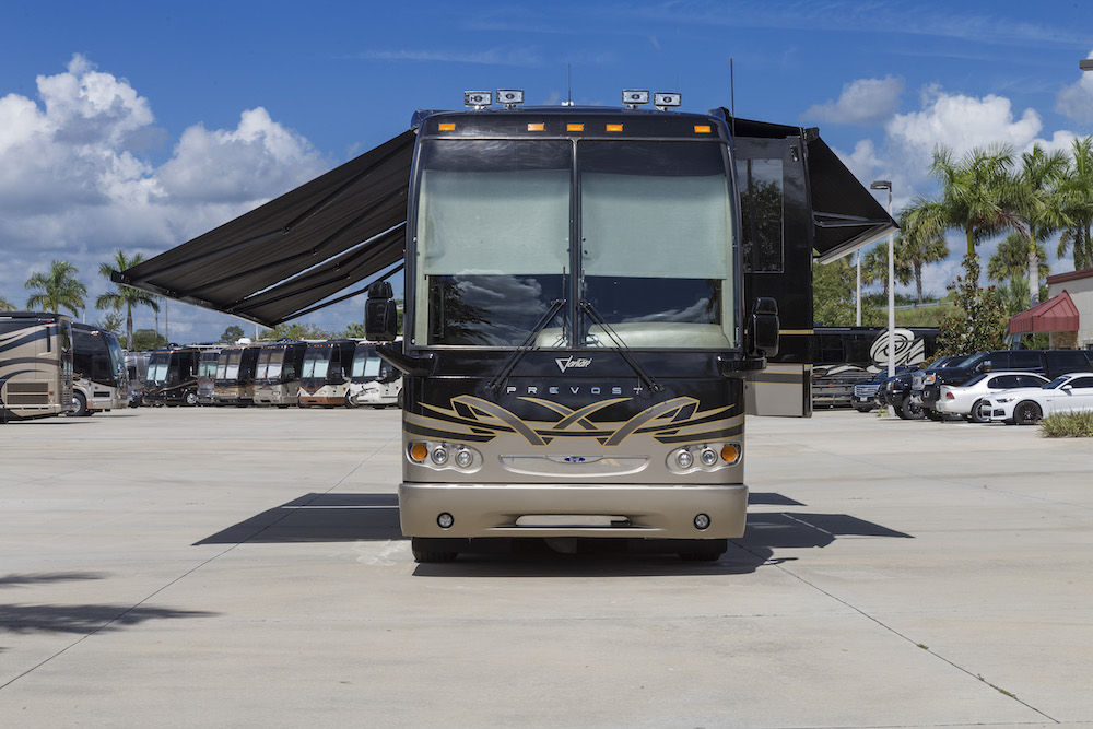 2007 Prevost Featherlite H3-45 For Sale