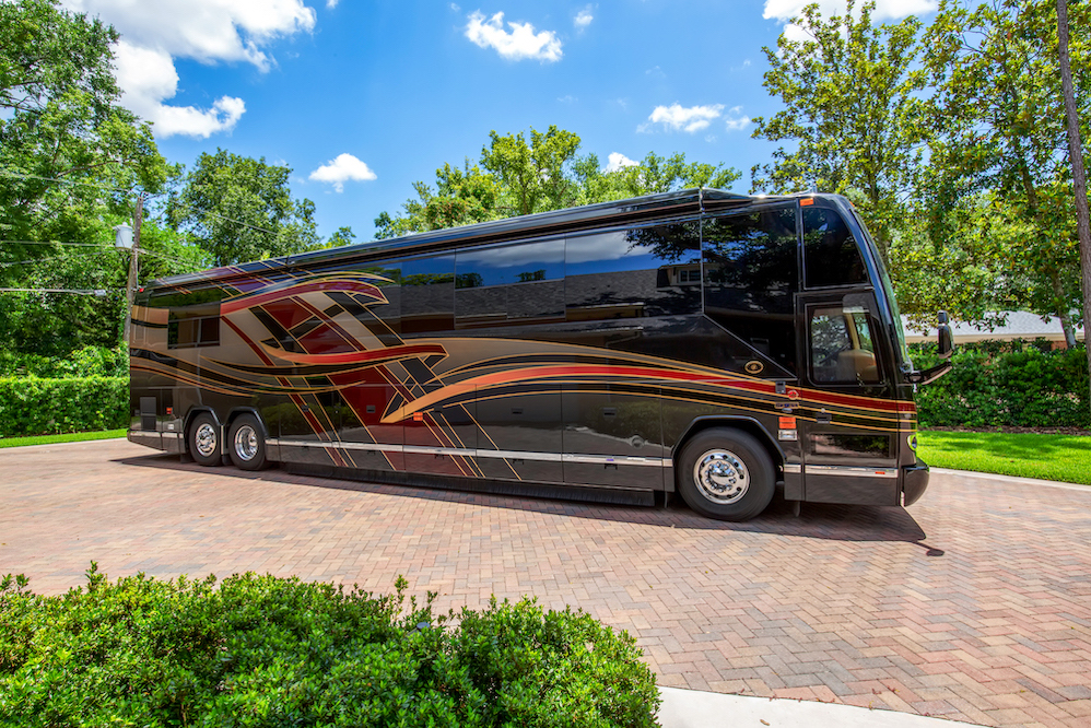 2007 Prevost Featherlite H3-45 For Sale