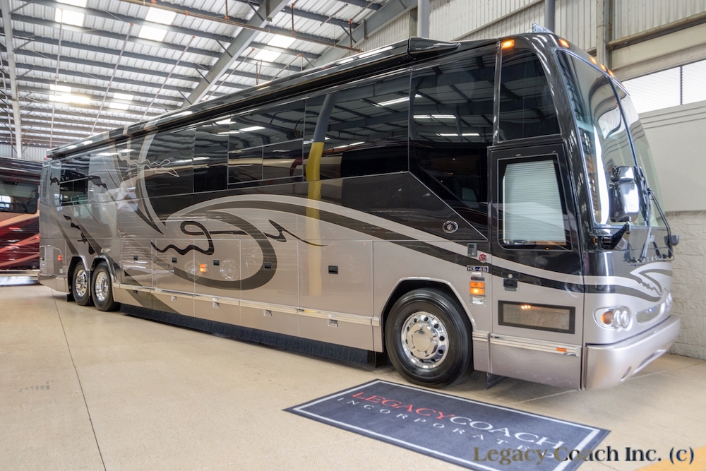 2007 Prevost Featherlite H3-45 For Sale