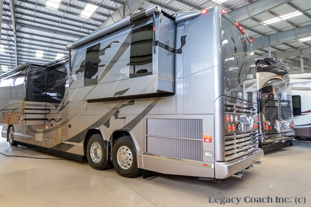 2007 Prevost Featherlite H3-45 For Sale