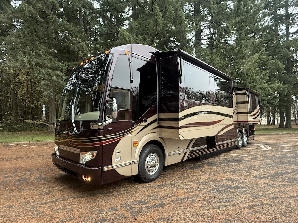 2007 Prevost Featherlite H3-45 For Sale