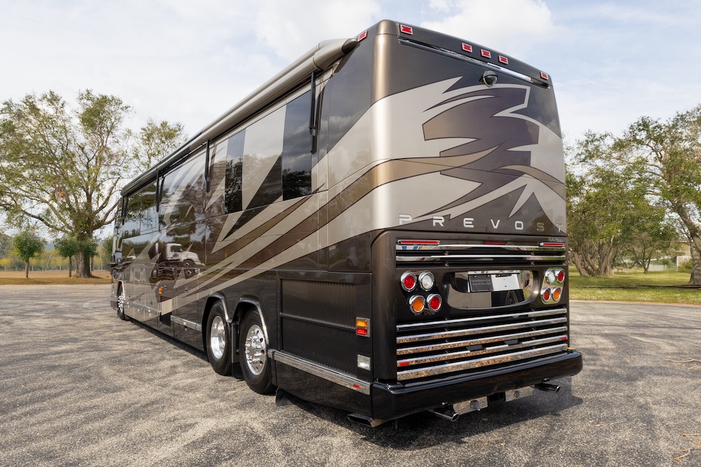 2007 Prevost Featherlite H3-45 For Sale