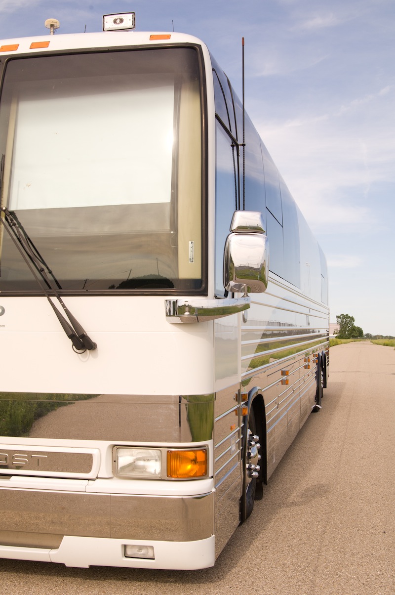 2007 Prevost Featherlite XLII For Sale