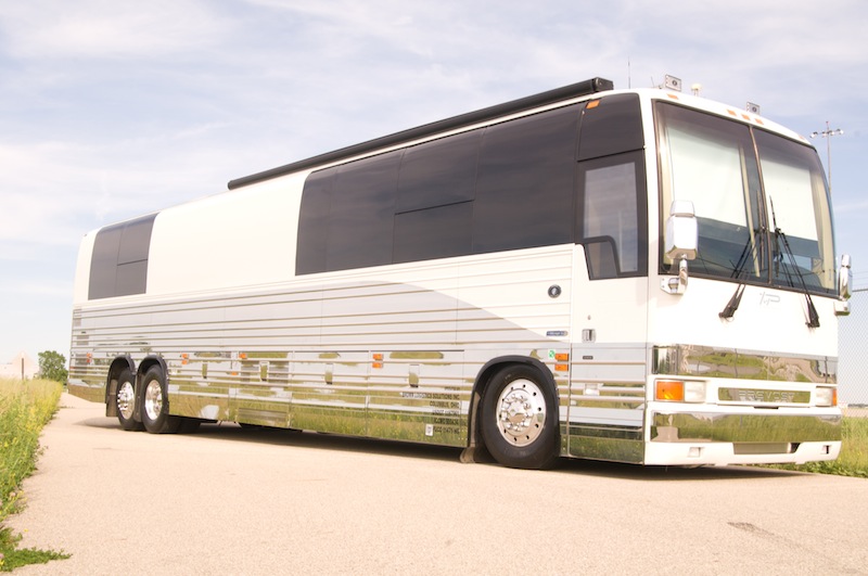 2007 Prevost Featherlite XLII For Sale