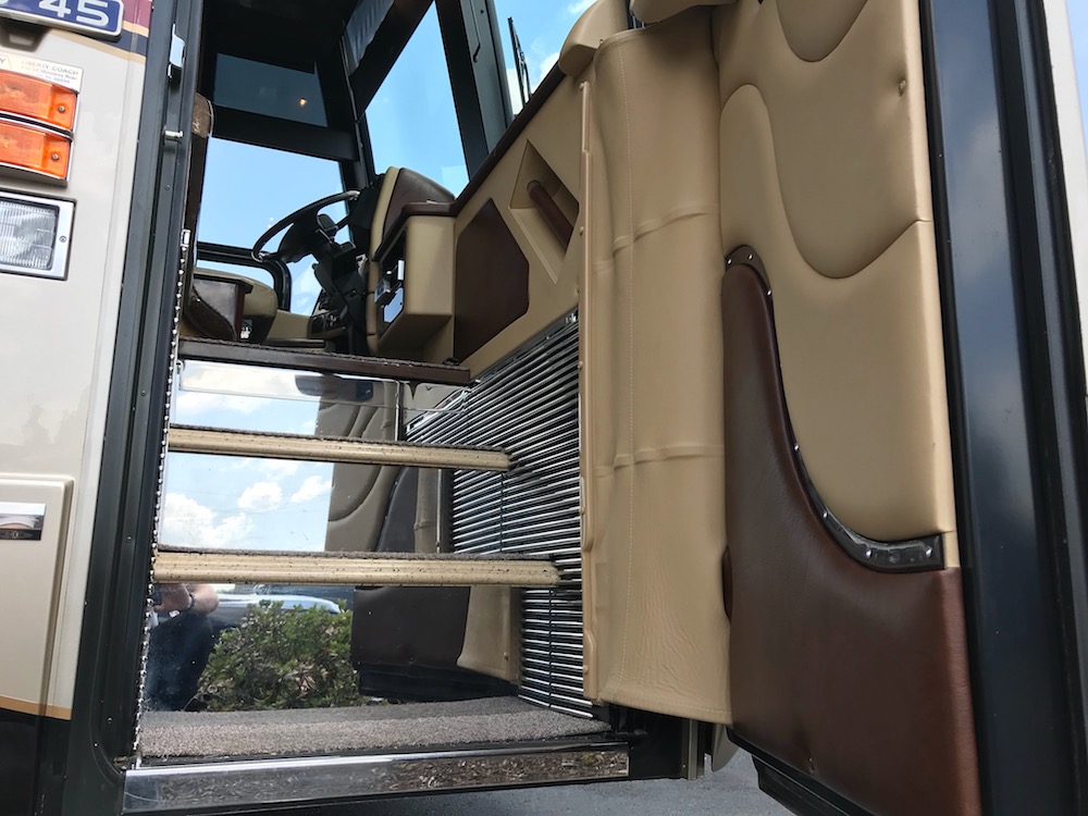 2007 Prevost Liberty H3-45 For Sale