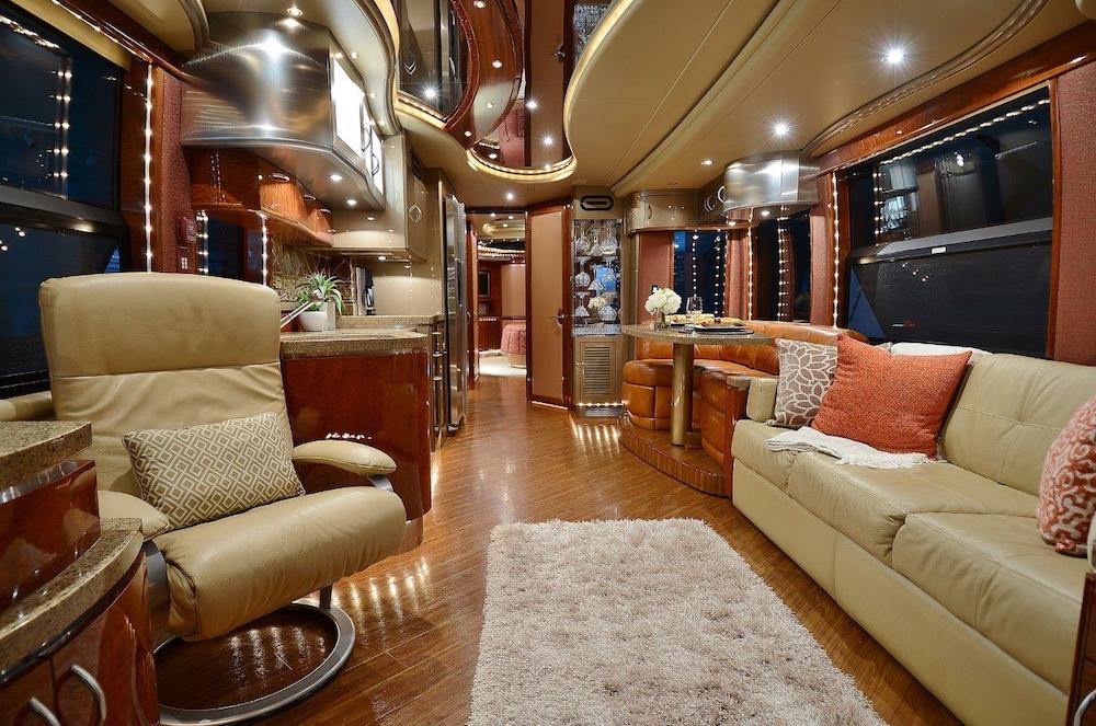 2007 Prevost Liberty H3-45 For Sale