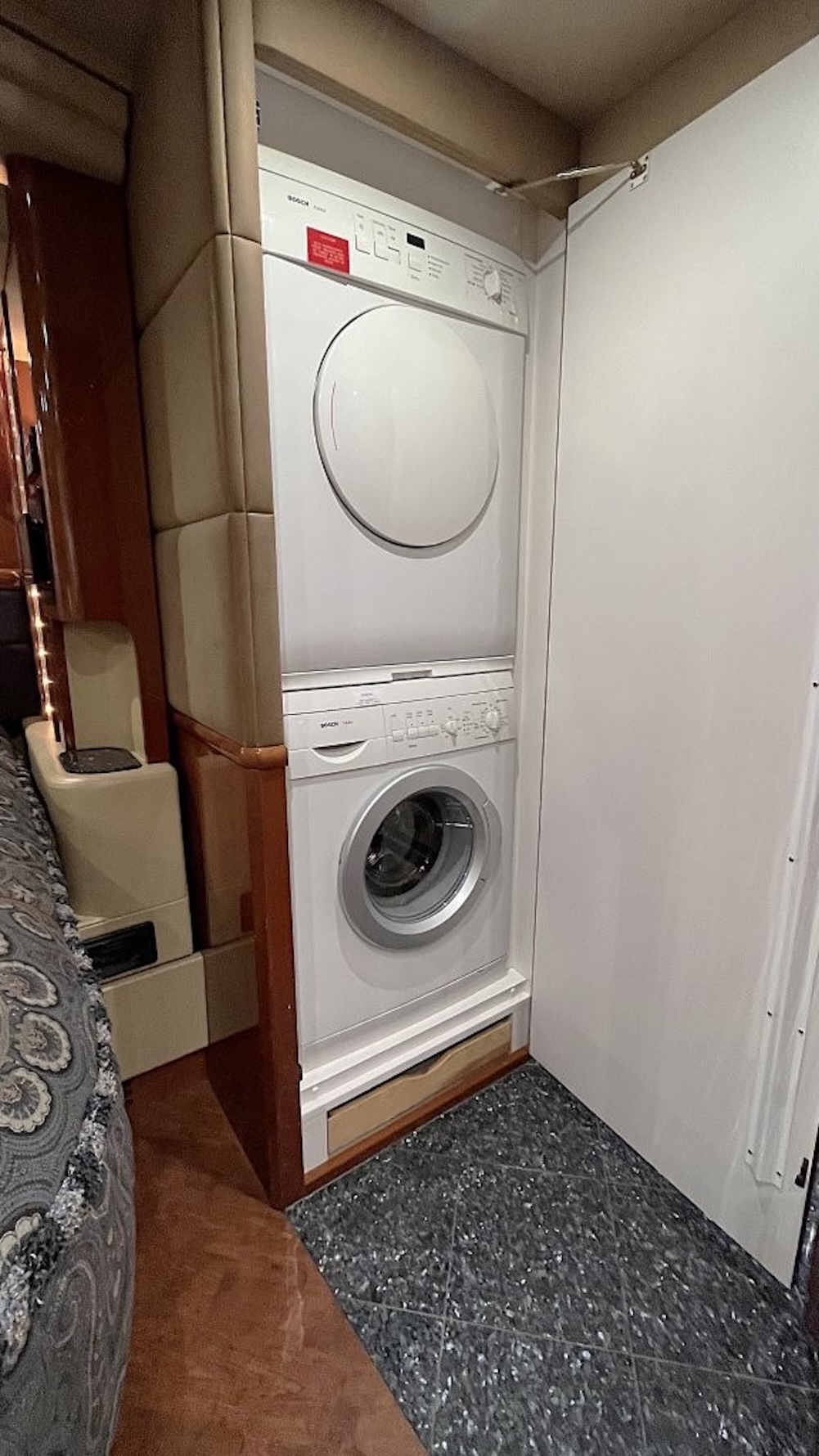 2007 Prevost Liberty XLIIFor Sale