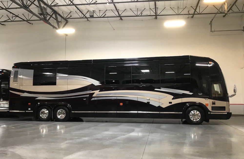 2007 Prevost Featherlite H3-45 For Sale