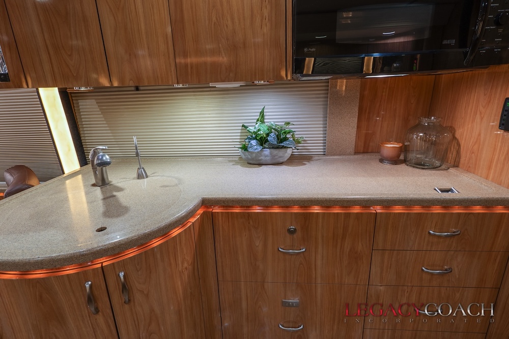 2007 Prevost Marathon H3-45 For Sale