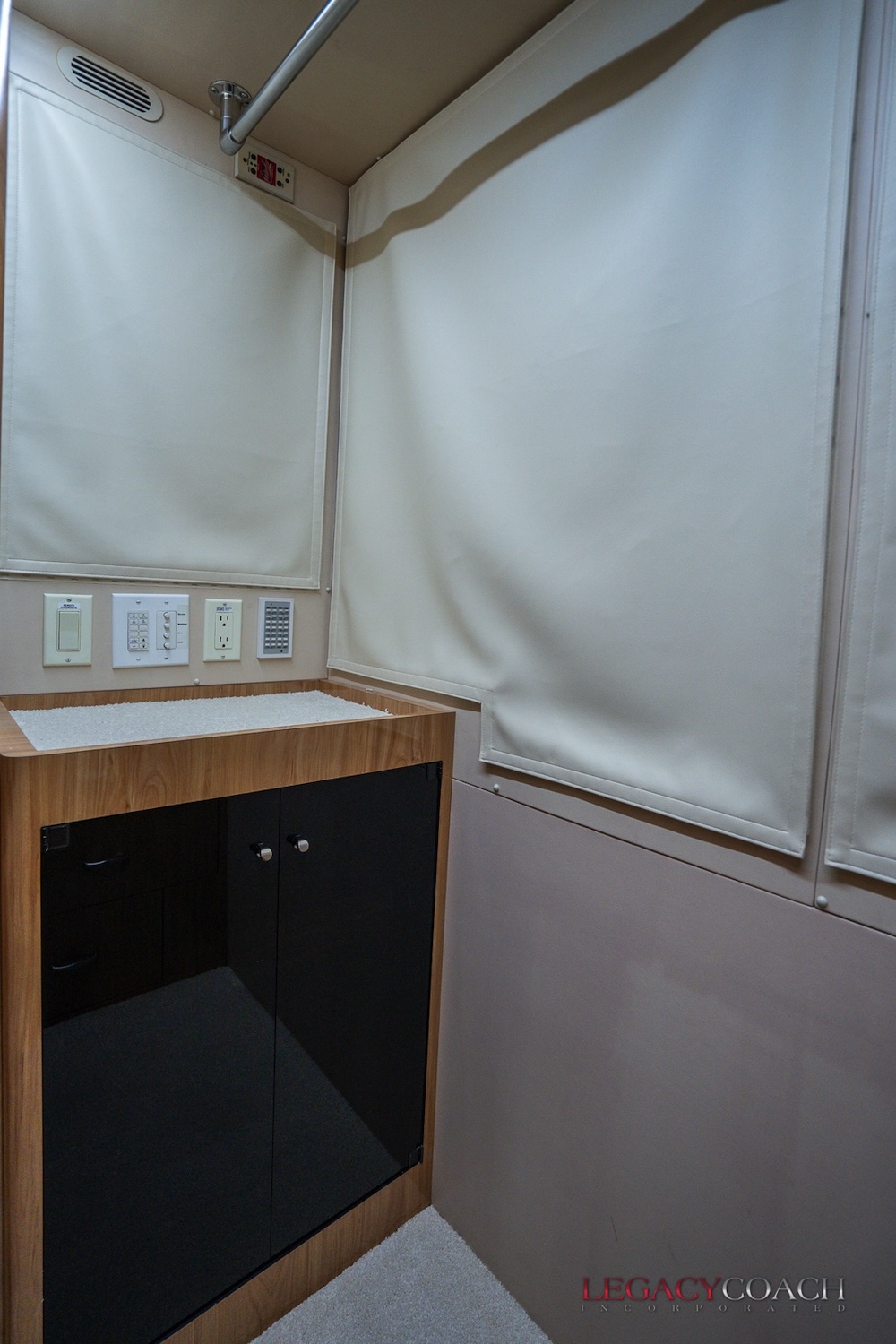 2007 Prevost Marathon H3-45 For Sale