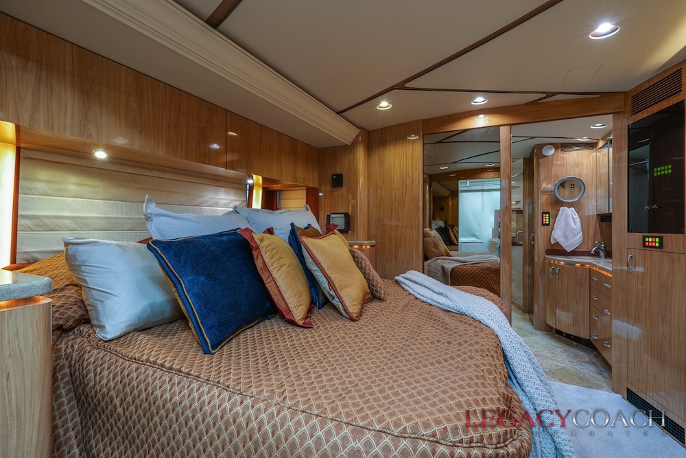 2007 Prevost Marathon H3-45 For Sale