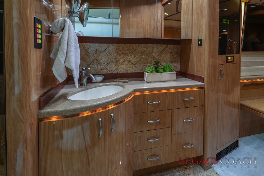 2007 Prevost Marathon H3-45 For Sale