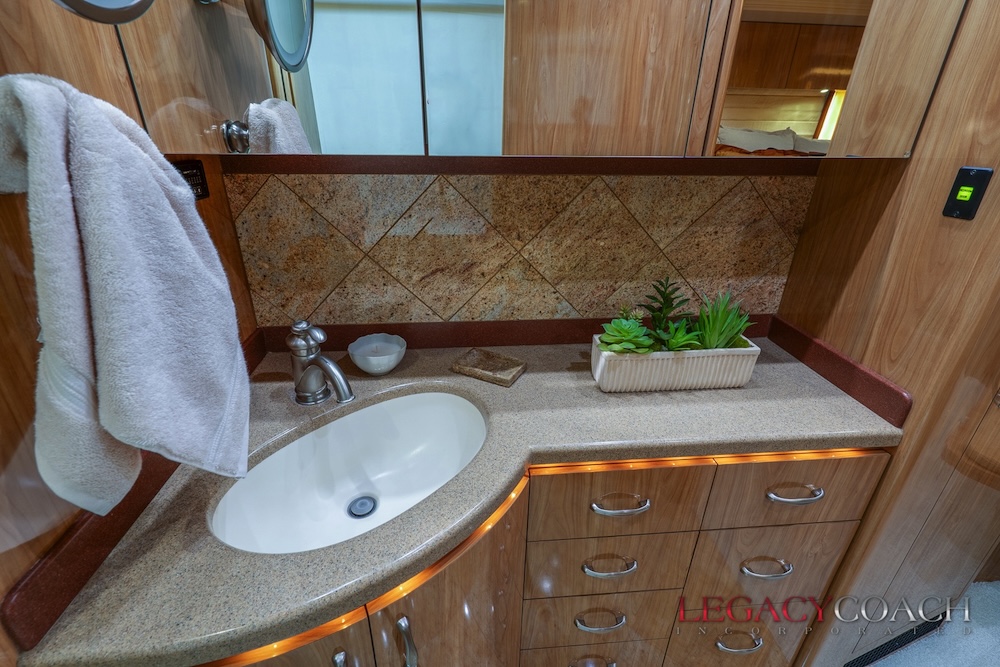 2007 Prevost Marathon H3-45 For Sale