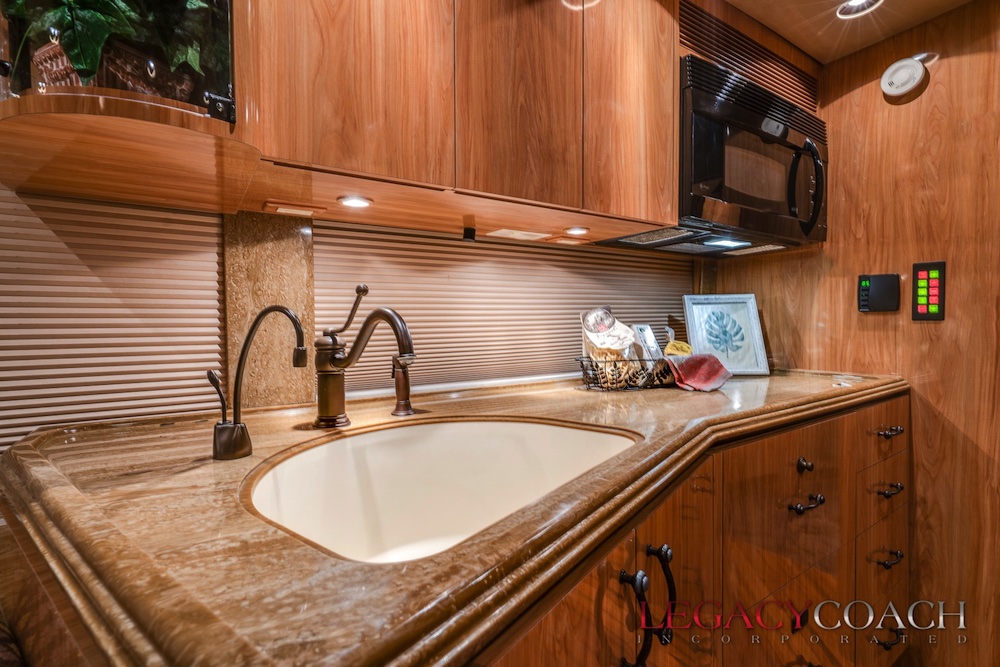 2007 Prevost Marathon H3-45 For Sale