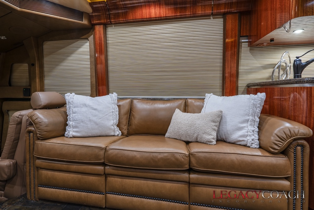 2007 Prevost Marathon H3-45 For Sale