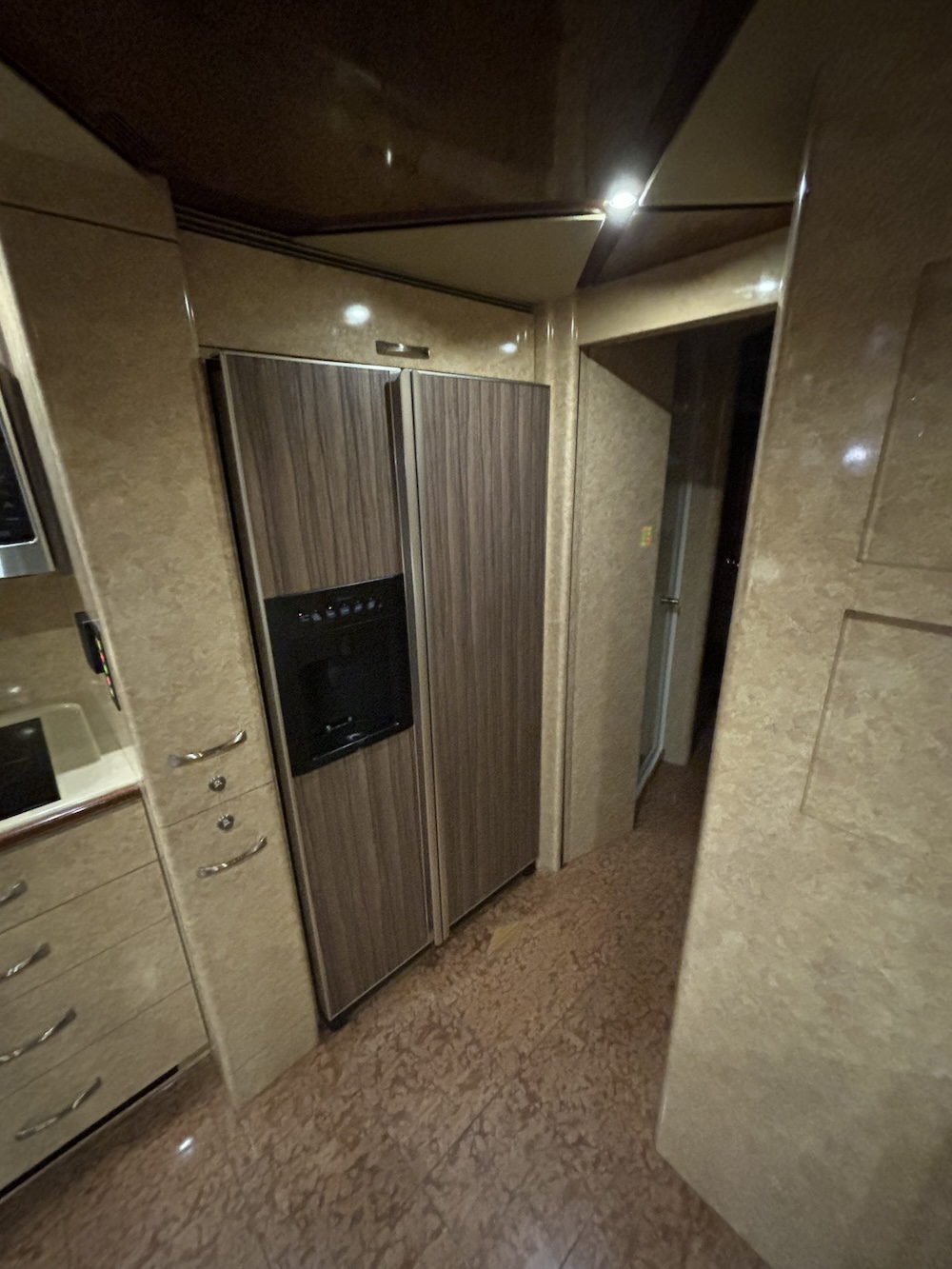 2007 Prevost Marathon  H3-45 For Sale