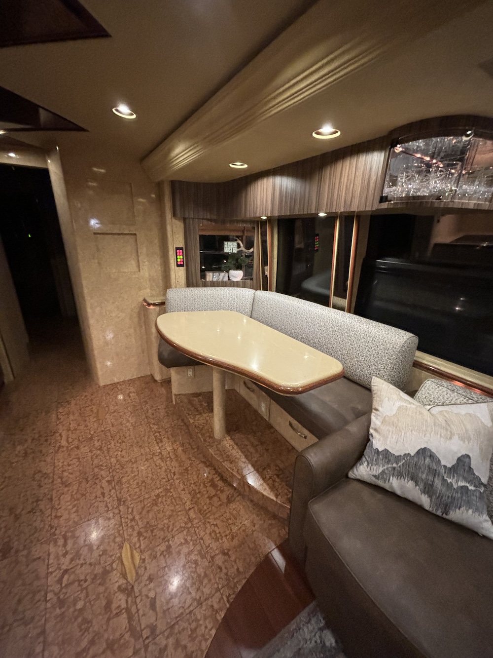 2007 Prevost Marathon  H3-45 For Sale