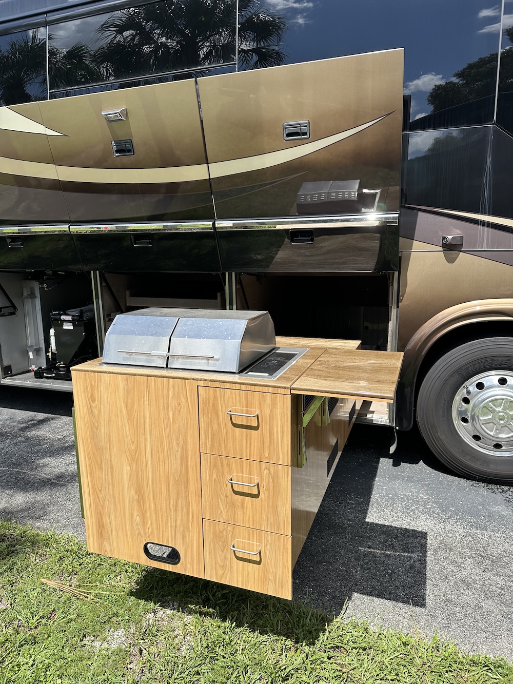 2007 Prevost Marathon H3-45 For Sale