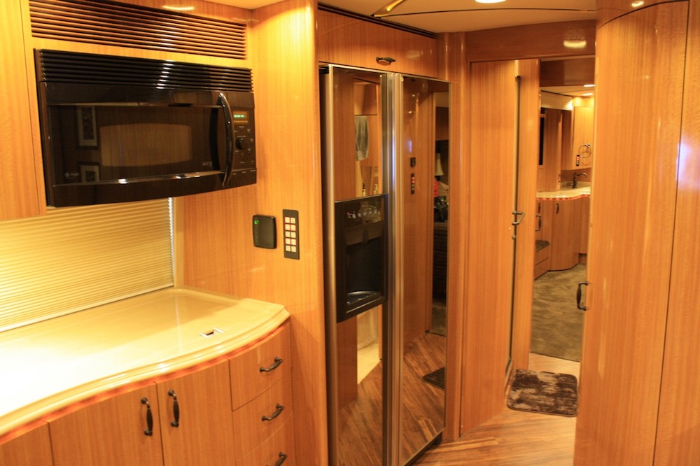 2007 Prevost Marathon H3-45 For Sale