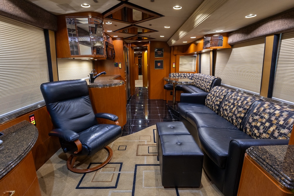 2007 Prevost Marathon H3-45 For Sale