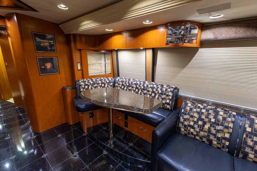 2007 Prevost Marathon H3-45 For Sale