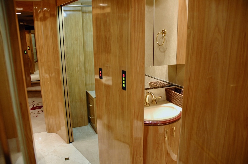 2007 Prevost Marathon XLII For Sale