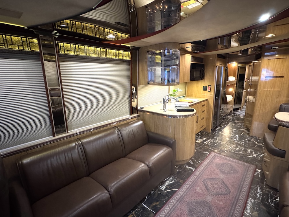 2007 Prevost Marathon XLII For Sale