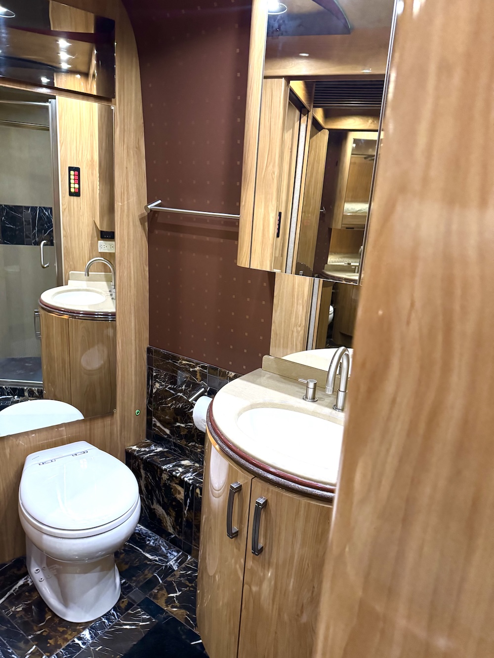 2007 Prevost Marathon XLII For Sale