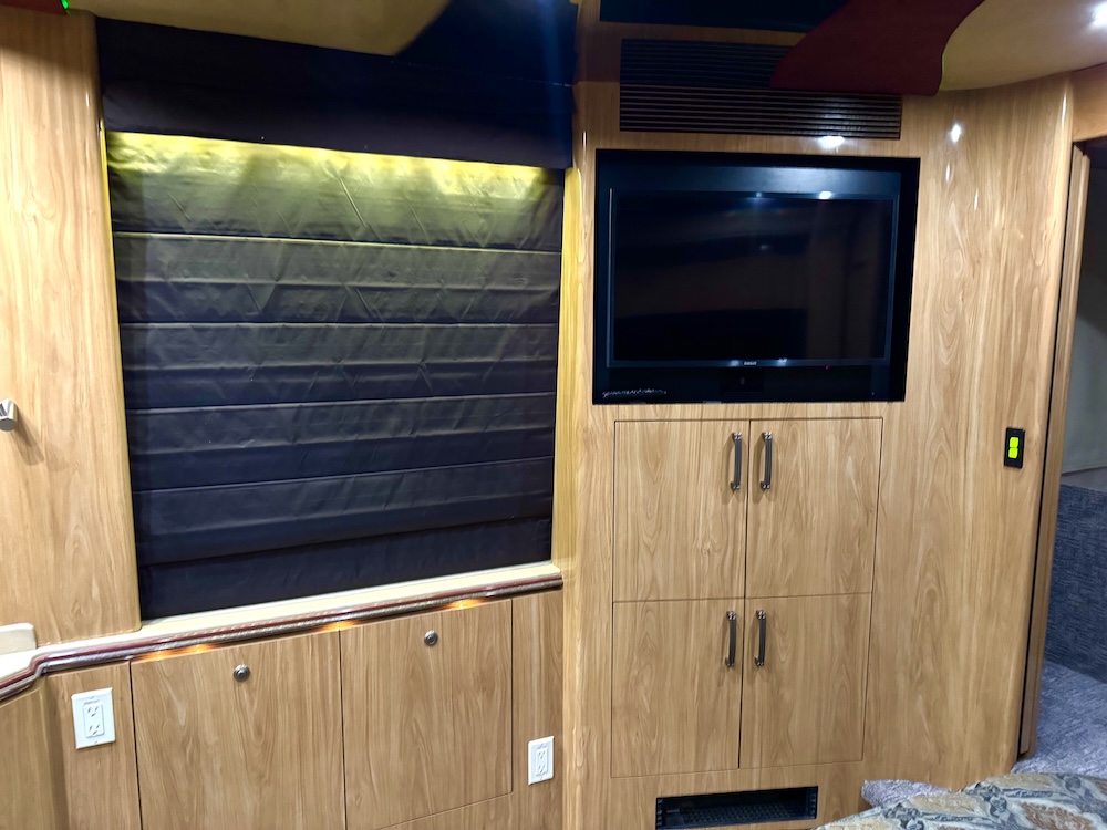 2007 Prevost Marathon XLII For Sale