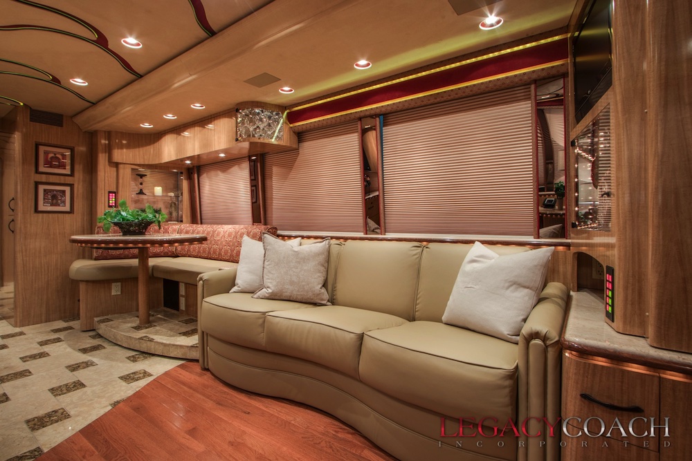 2007 Prevost Marathon XLII For Sale