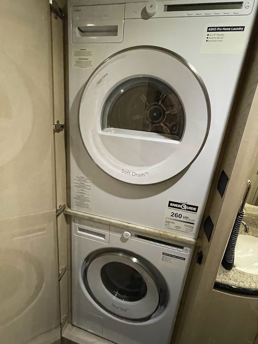 2007 Prevost Marathon XLII For Sale