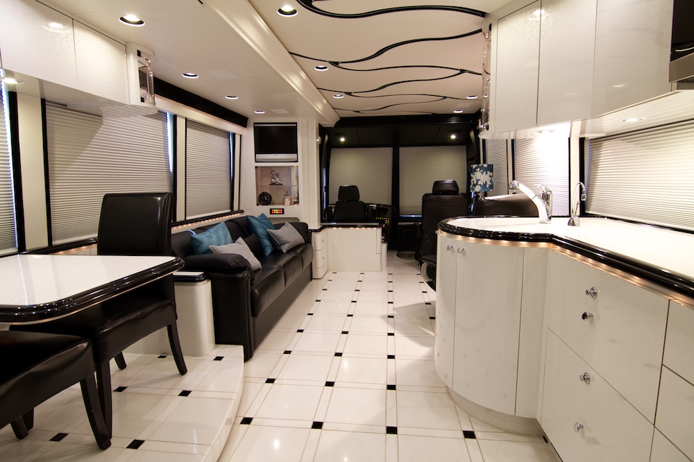 2007 Prevost Marathon XLII For Sale