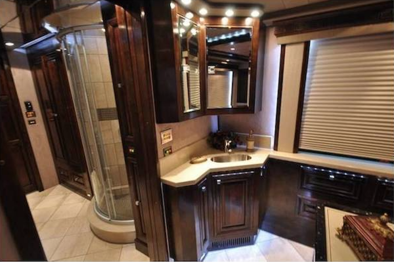 2008 Prevost Outlaw XLII For Sale