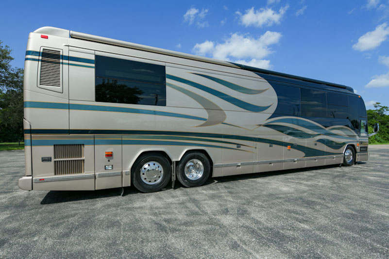 2007 Prevost Parliament H3-45 For Sale