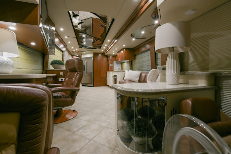 2007 Prevost Parliament H3-45 For Sale